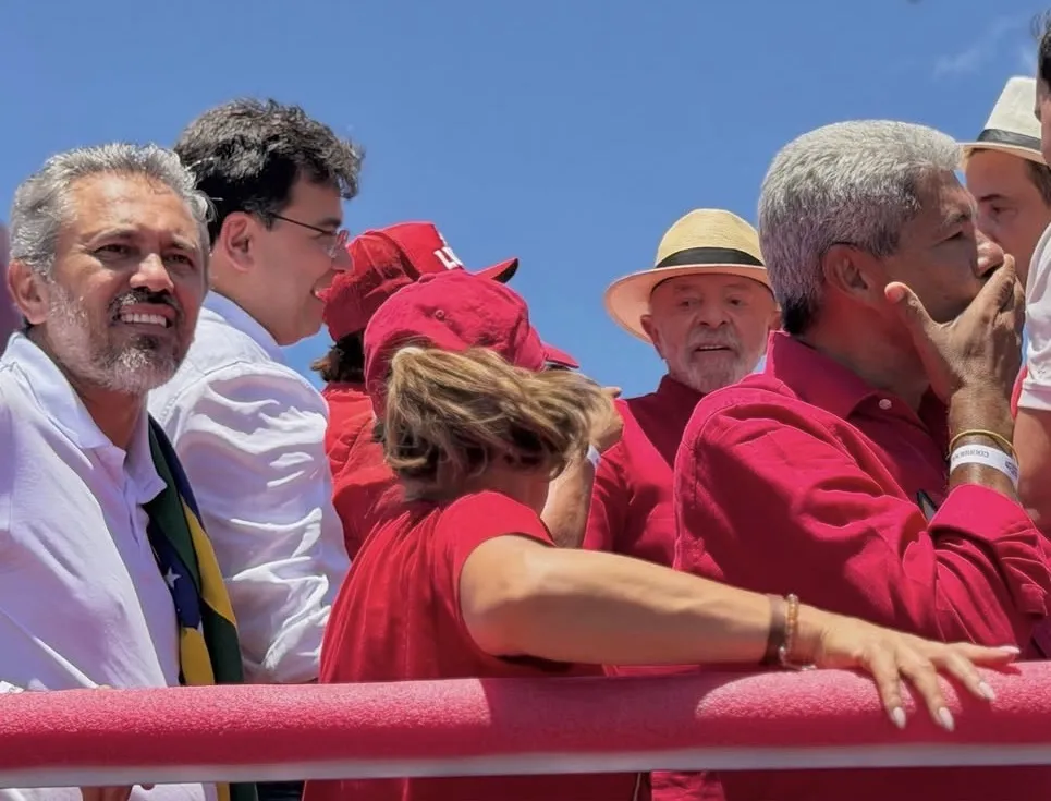 Lula leva governadores do Nordeste para São Paulo em meio à perda de força da esquerda no país